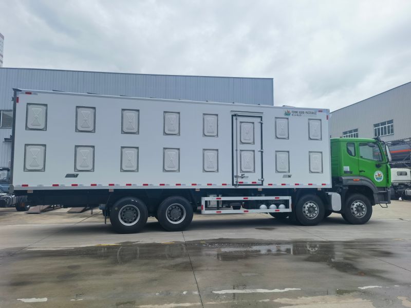 Chick transport vehicle_62